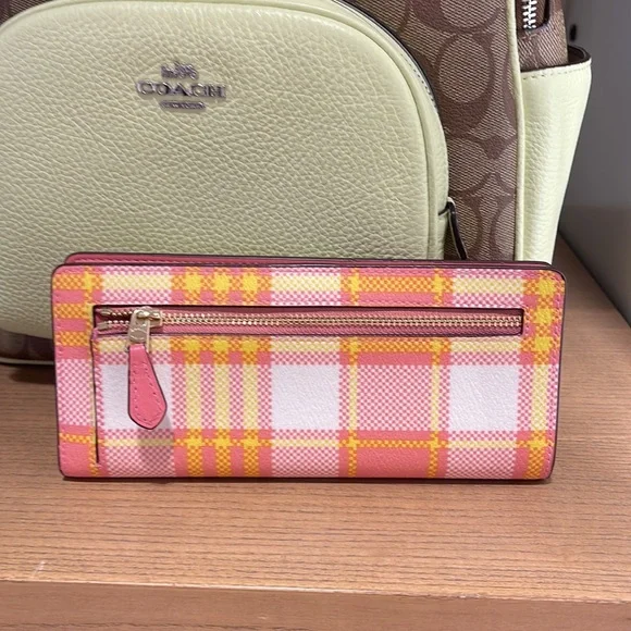 Coach Slim Wallet With Garden Plaid Print
IM/Taffy Multi NWT - Picture 10 of 16